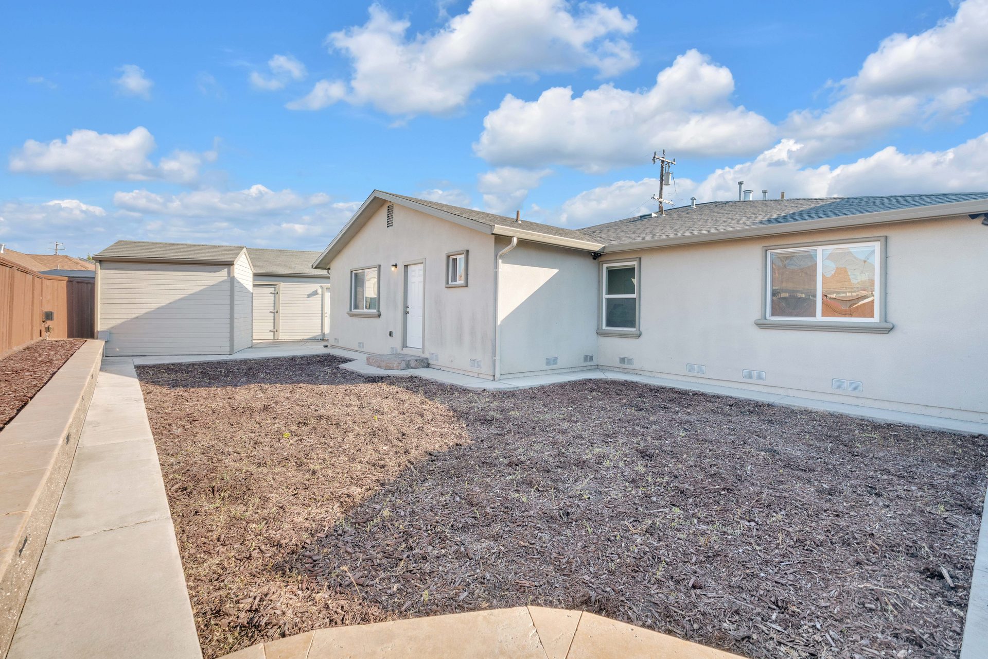 Backyard full width